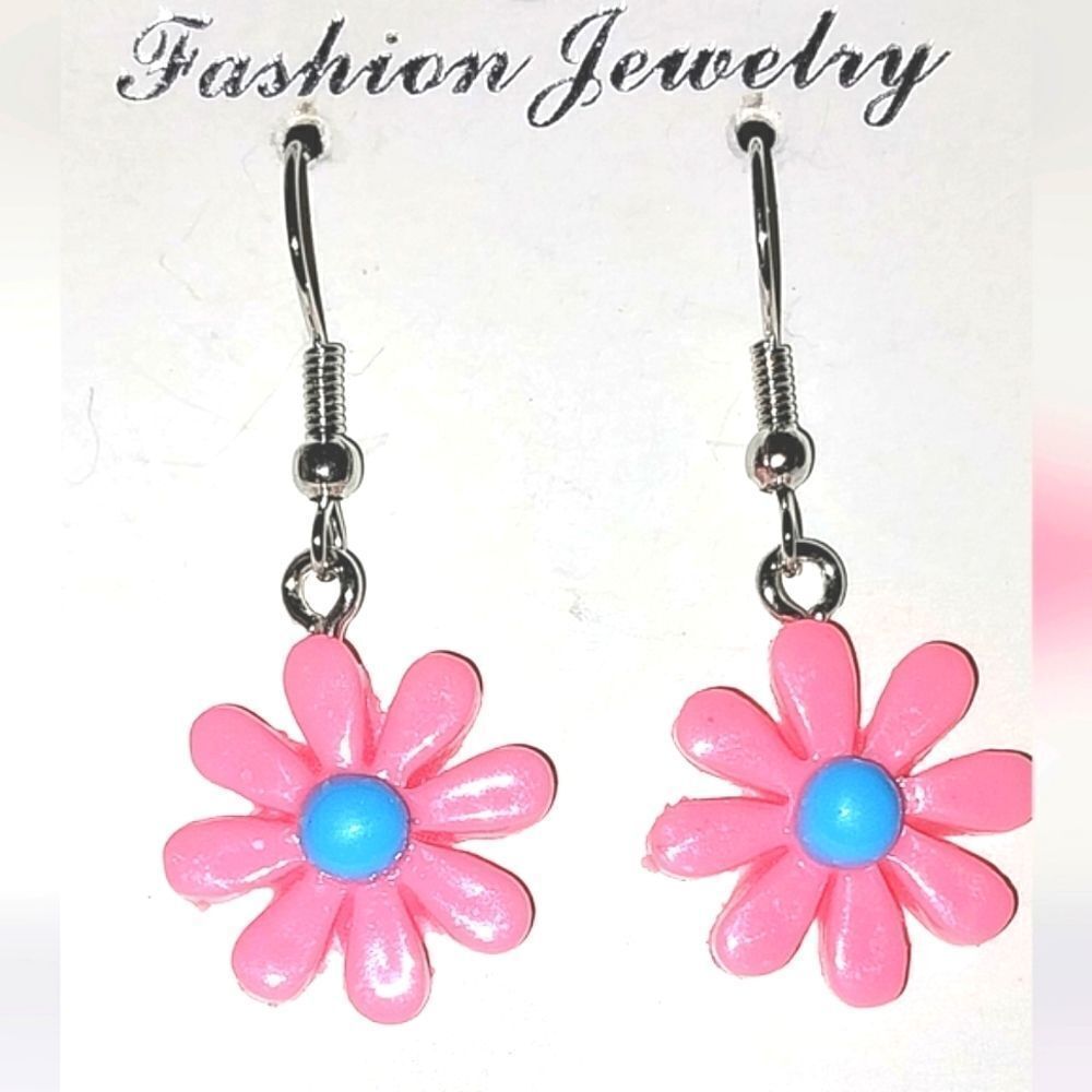 Beautiful pink flower earrings